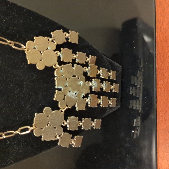 Crystal Statement Necklace - Picture 4 of 7